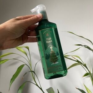 Bath & Body Works Foaming Hand Soap Tree Farm Gentle & Clean 8.75 fl oz NEW